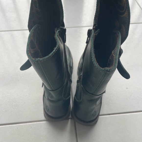 Fly London boots New. - Picture 5 of 8